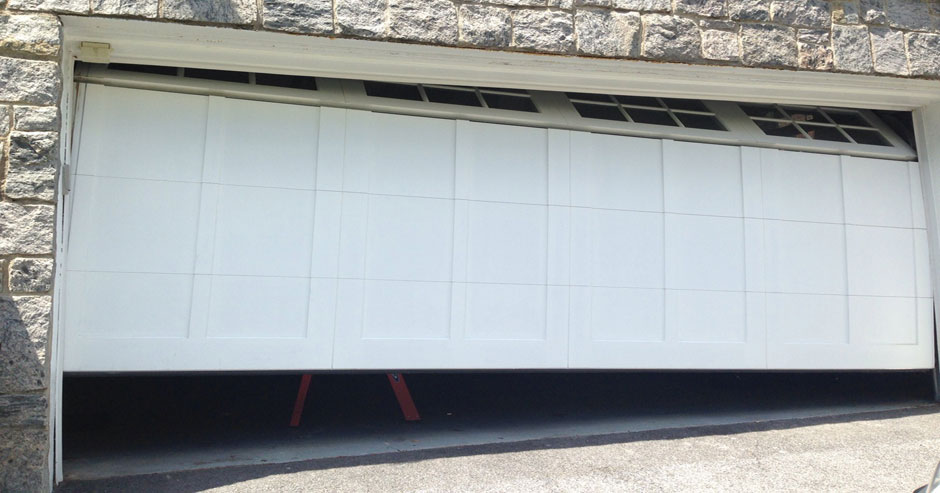 Broken garage door repairs Rhode Island