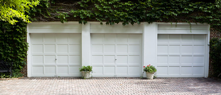 Garage doors installation Rhode Island